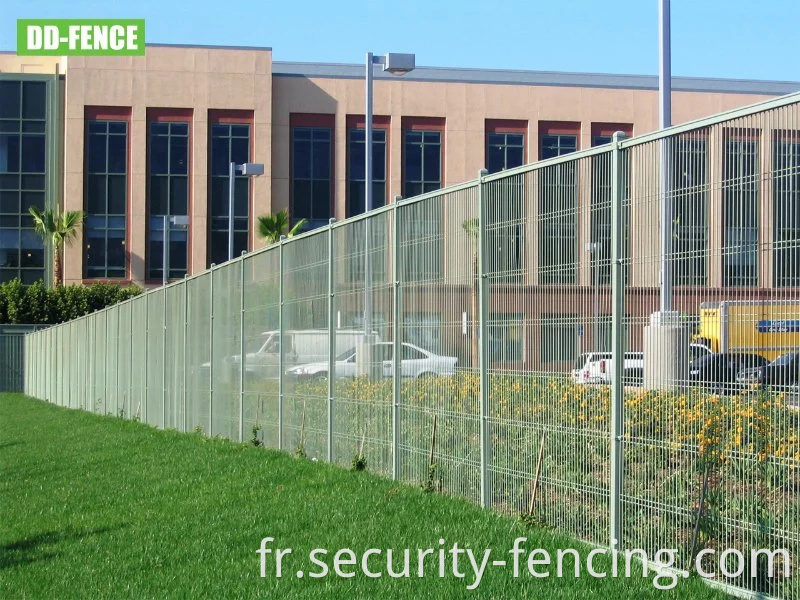 Métal PVC galvanisé de haute qualité recouvert 3d V Fending Welded Curvy Wire Mesh Panel Fence for Garden Farm